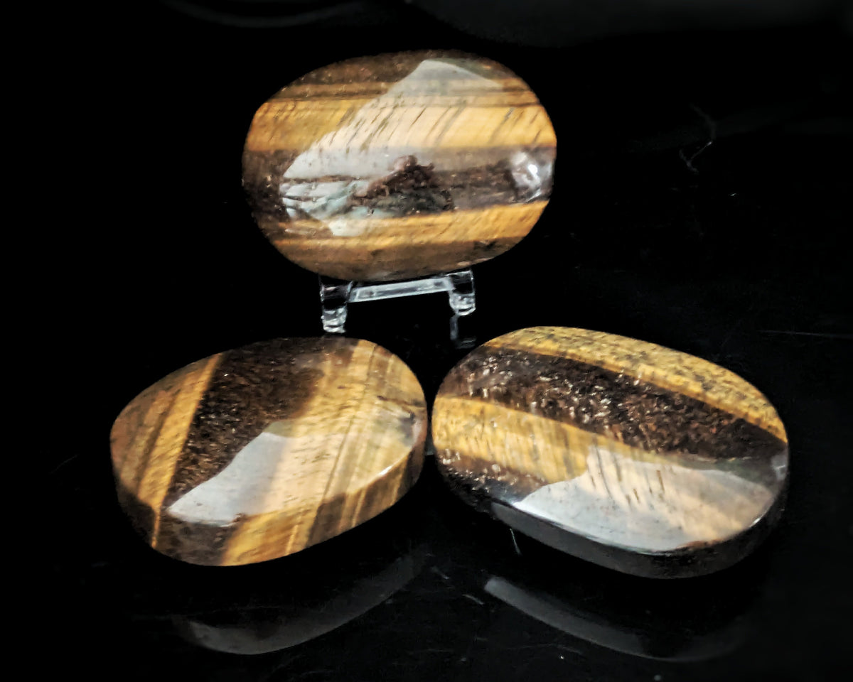 Yellow Tiger’s Eye Palmstone