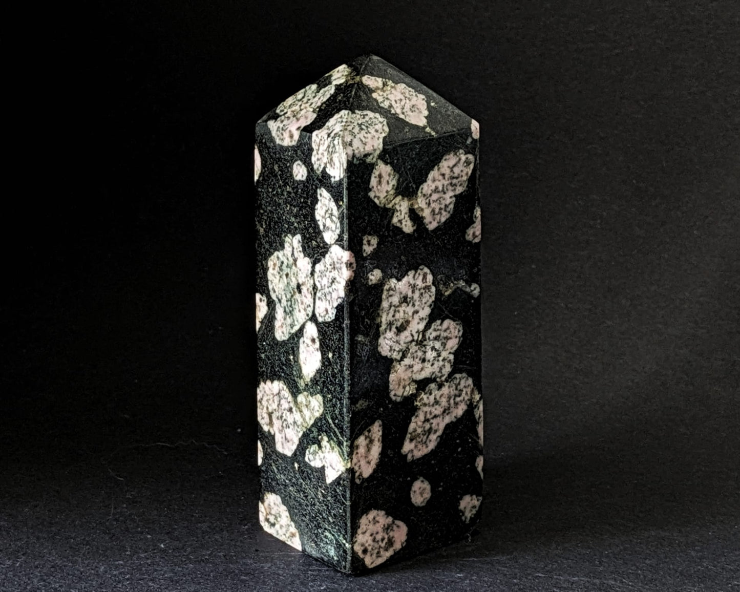 Obsidian Large Obelisk