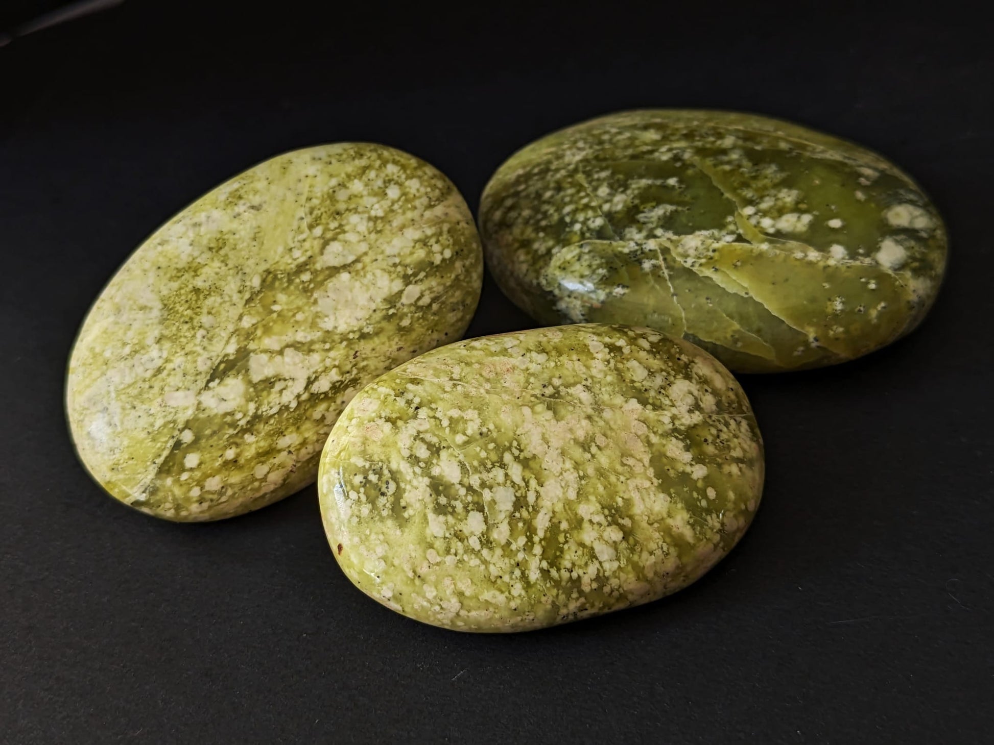 Yellow Serpentine Palmstone