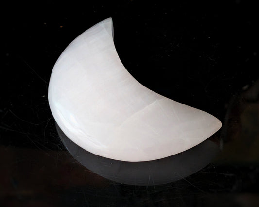 Mangano Calcite Moon Carving