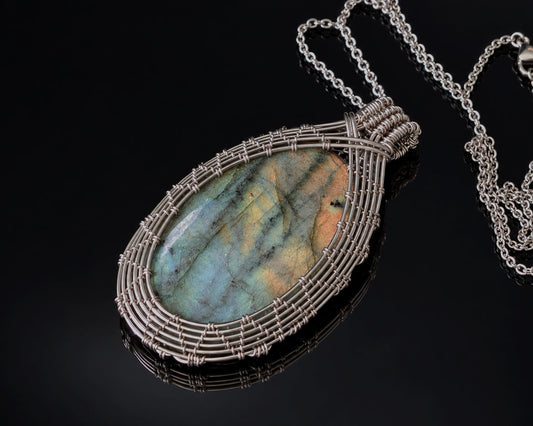 Labradorite Pendant 35