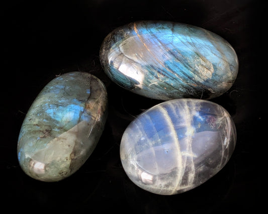 Labradorite Palmstone