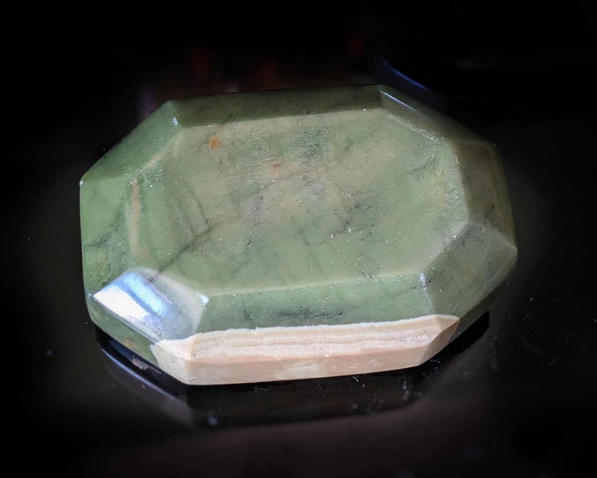 Green Serpentine Palmstone