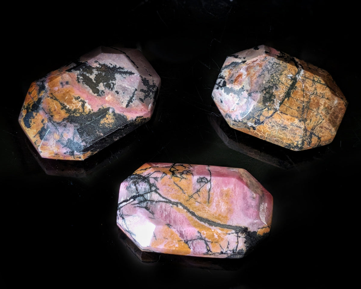 Rhodonite Faceted Palmstone