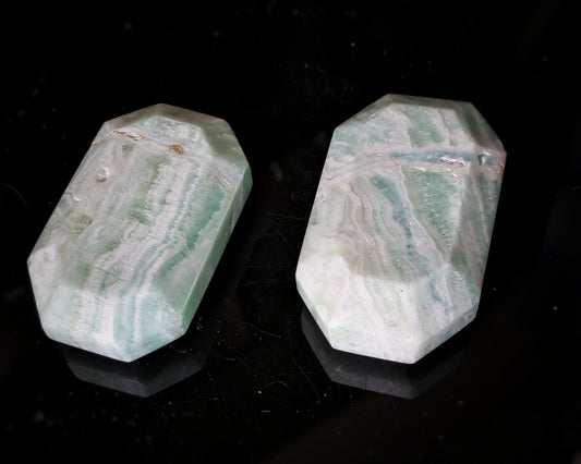 Caribbean Calcite  Faceted Palmstone 1