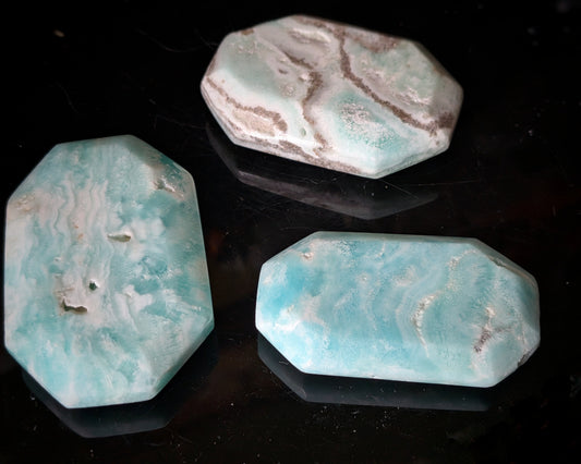 Aragonite  Faceted Palmstone 1