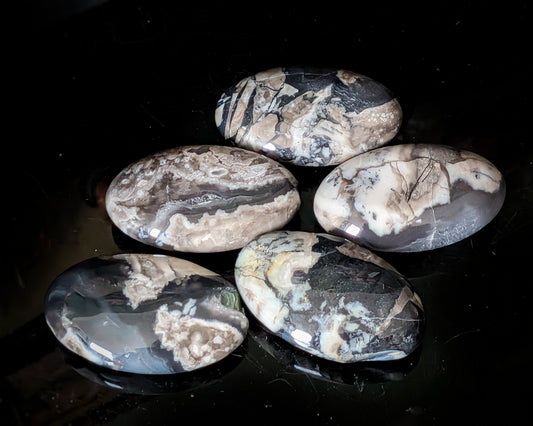 Volcano Agate Palmstone