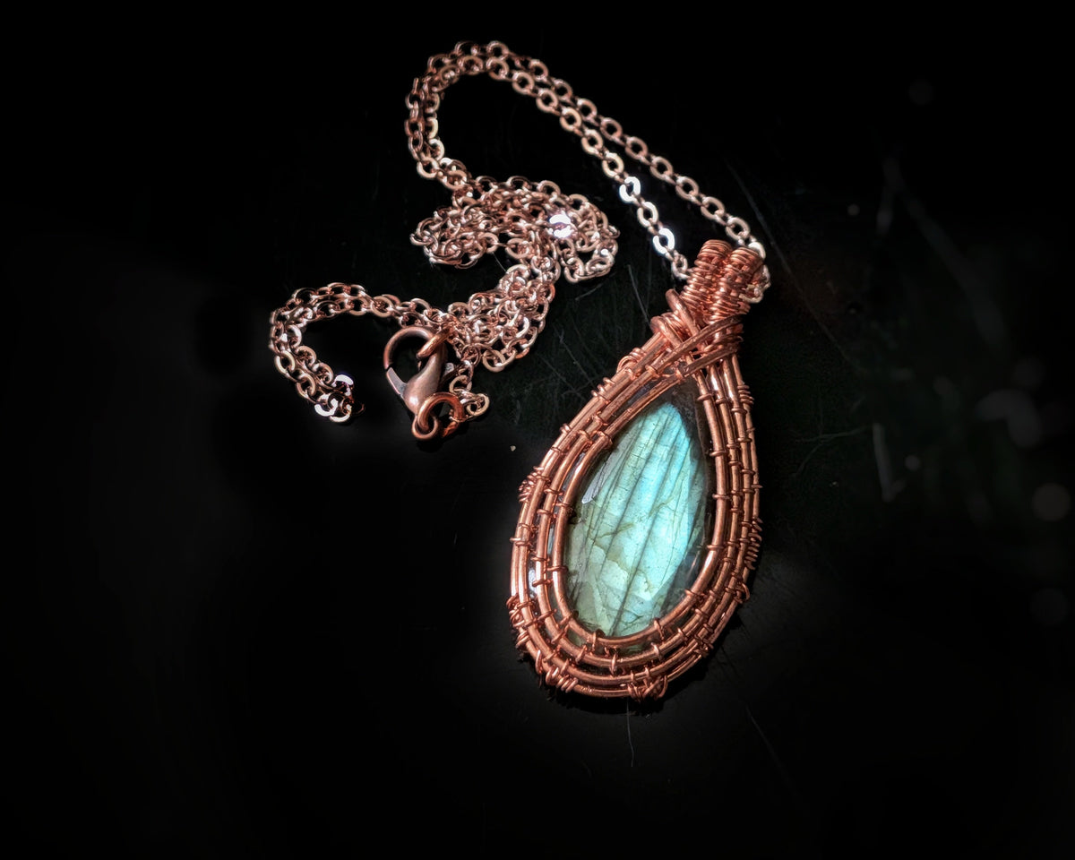 Labradorite Pendant 34