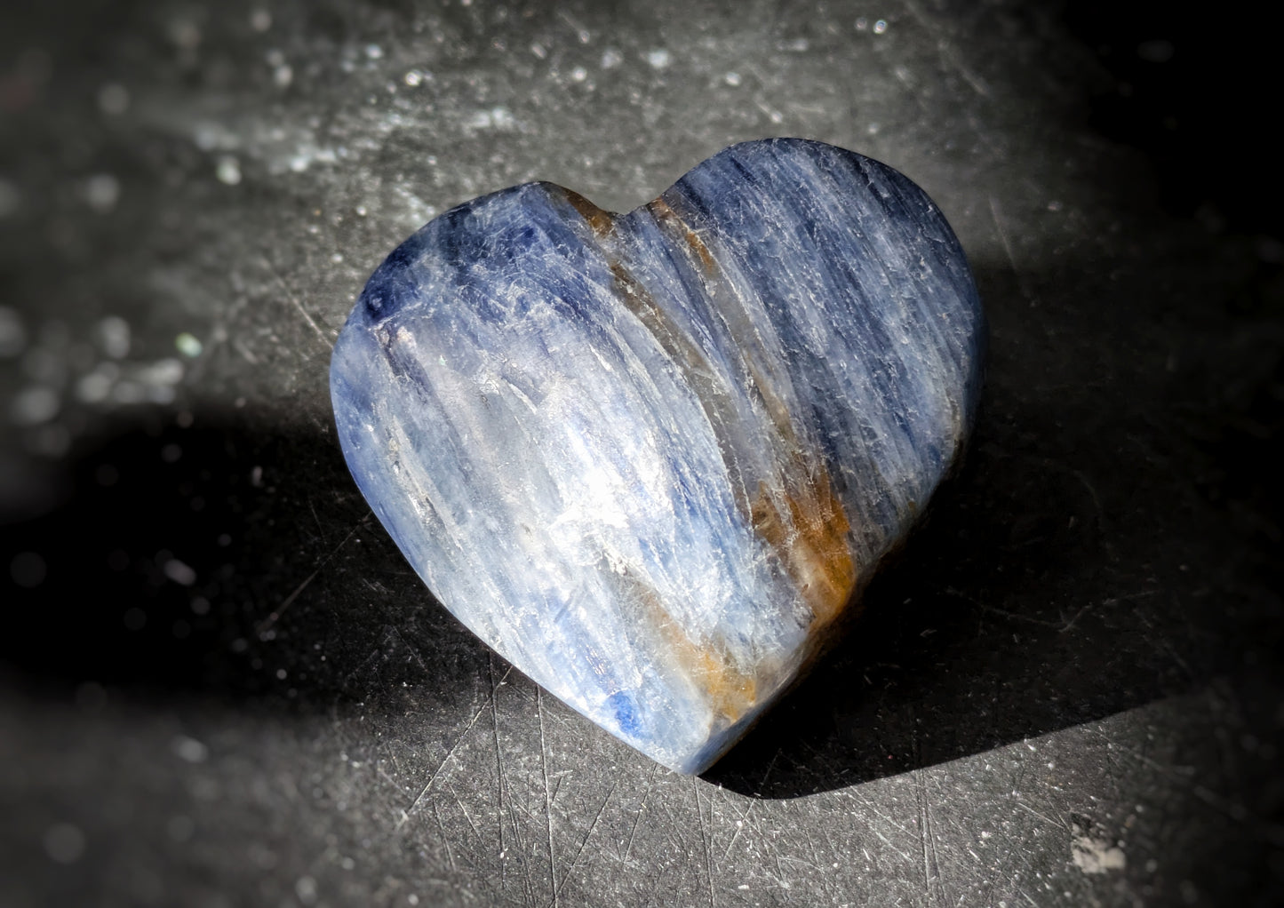 Kyanite Heart